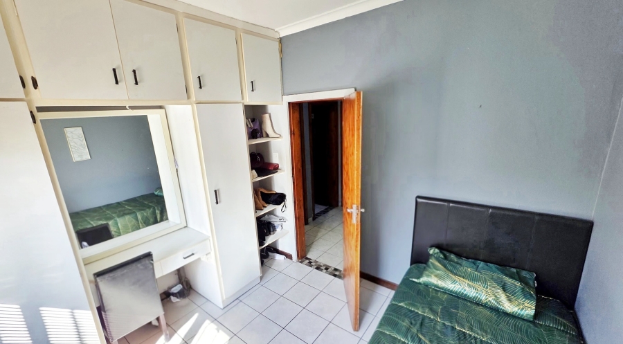 5 Bedroom Property for Sale in Kabega Park Eastern Cape